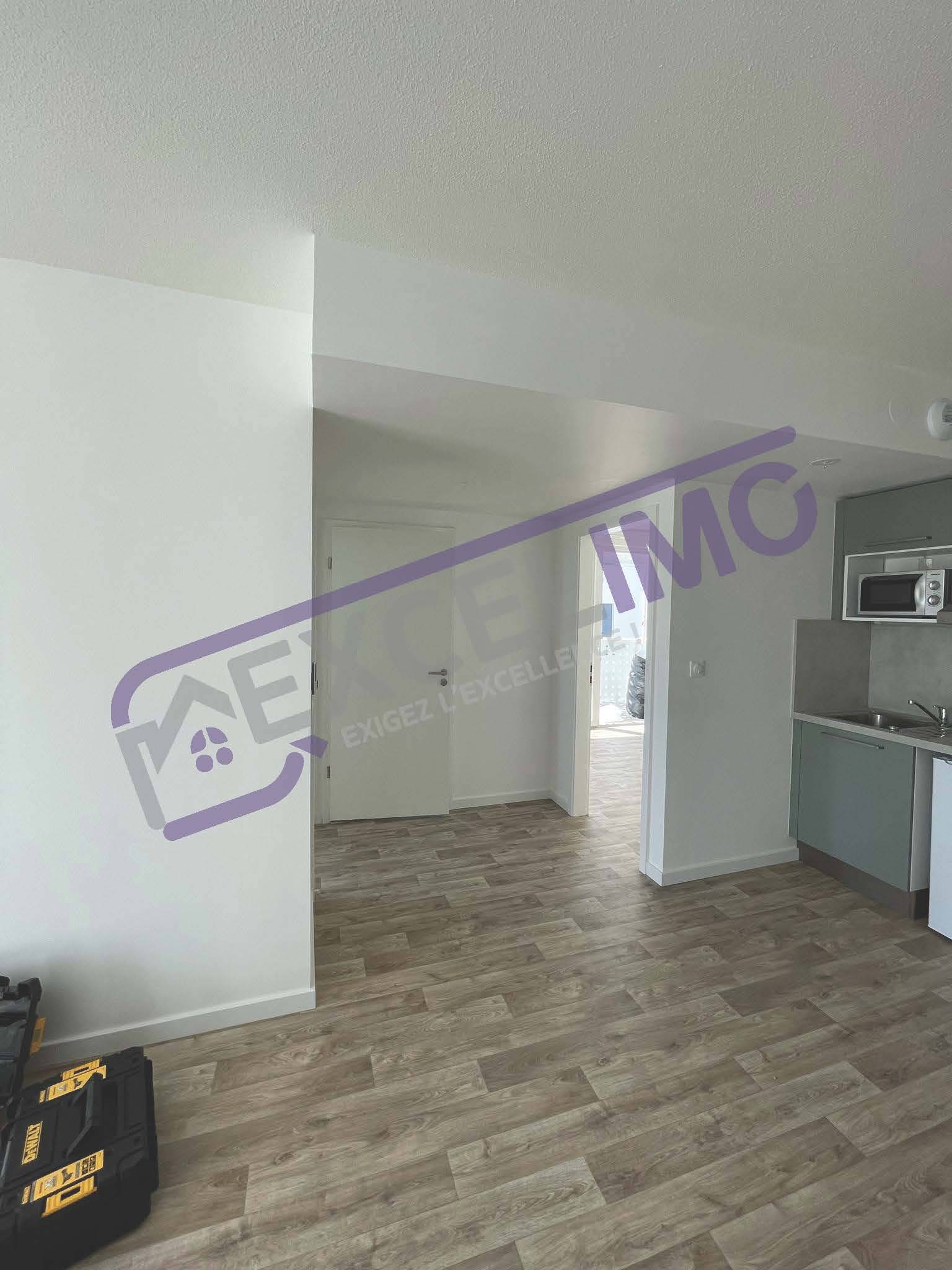 Appartement 3 pièces 50 m² à louer à Illkirch-Graffenstaden avec un séjour avec cuisine