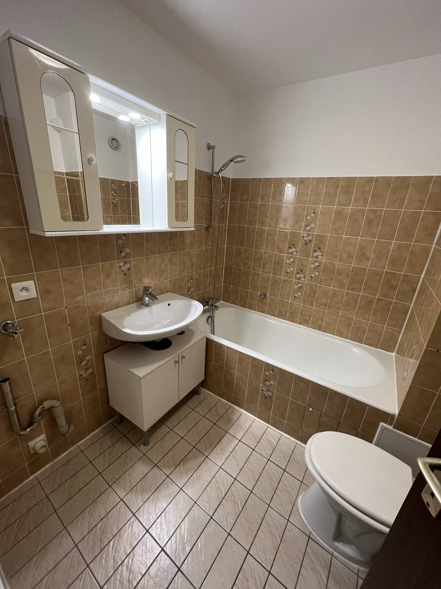 QUARTIER ESPLANADE-KRUTENAU 1PIÈCE DE 36M² CHARME ET AUTHENTICITÉ