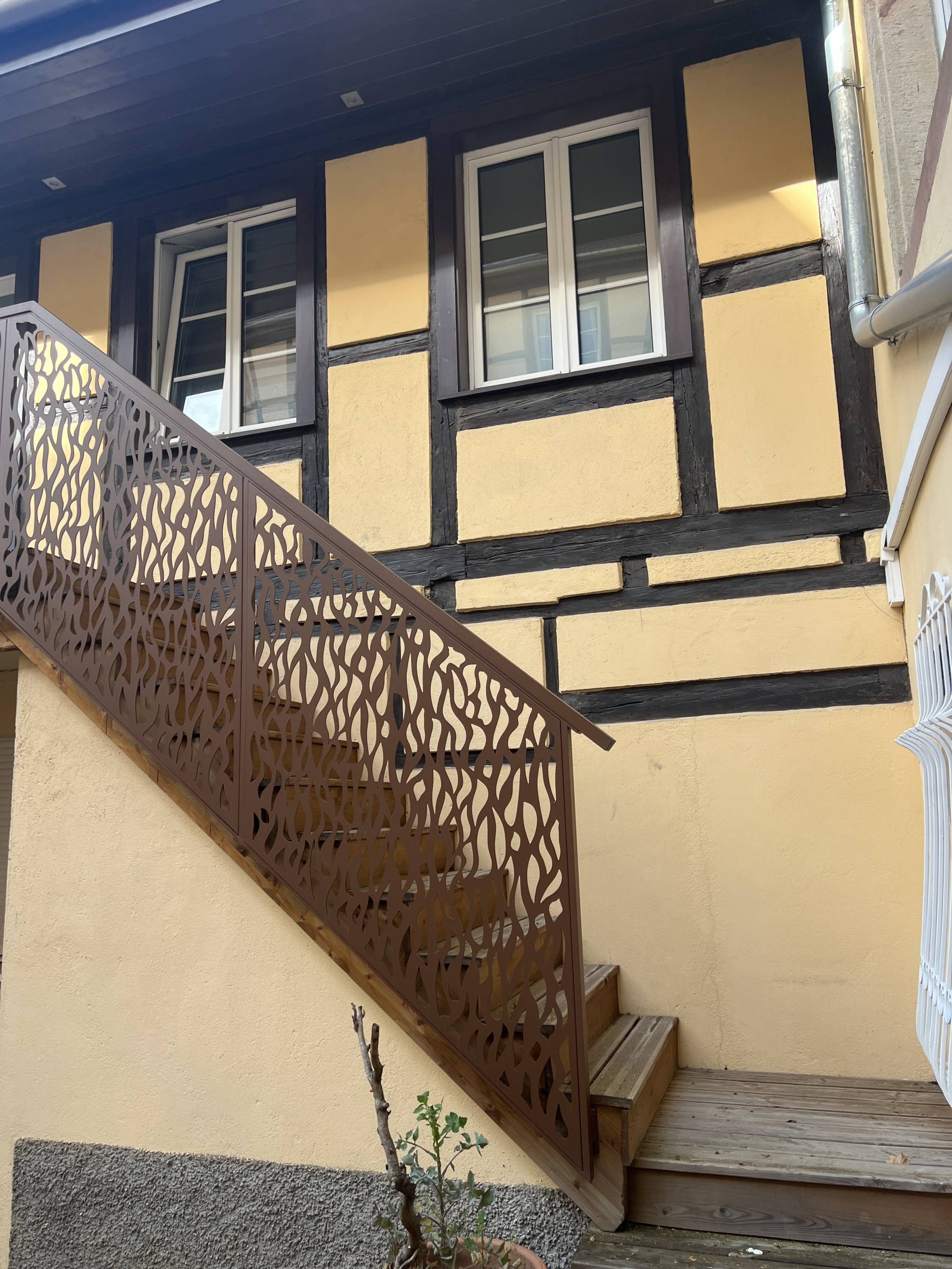 À louer – 2 pièces mezzanine avec terrasse – Emplacement premium – Quartier Krutenau, Strasbourg