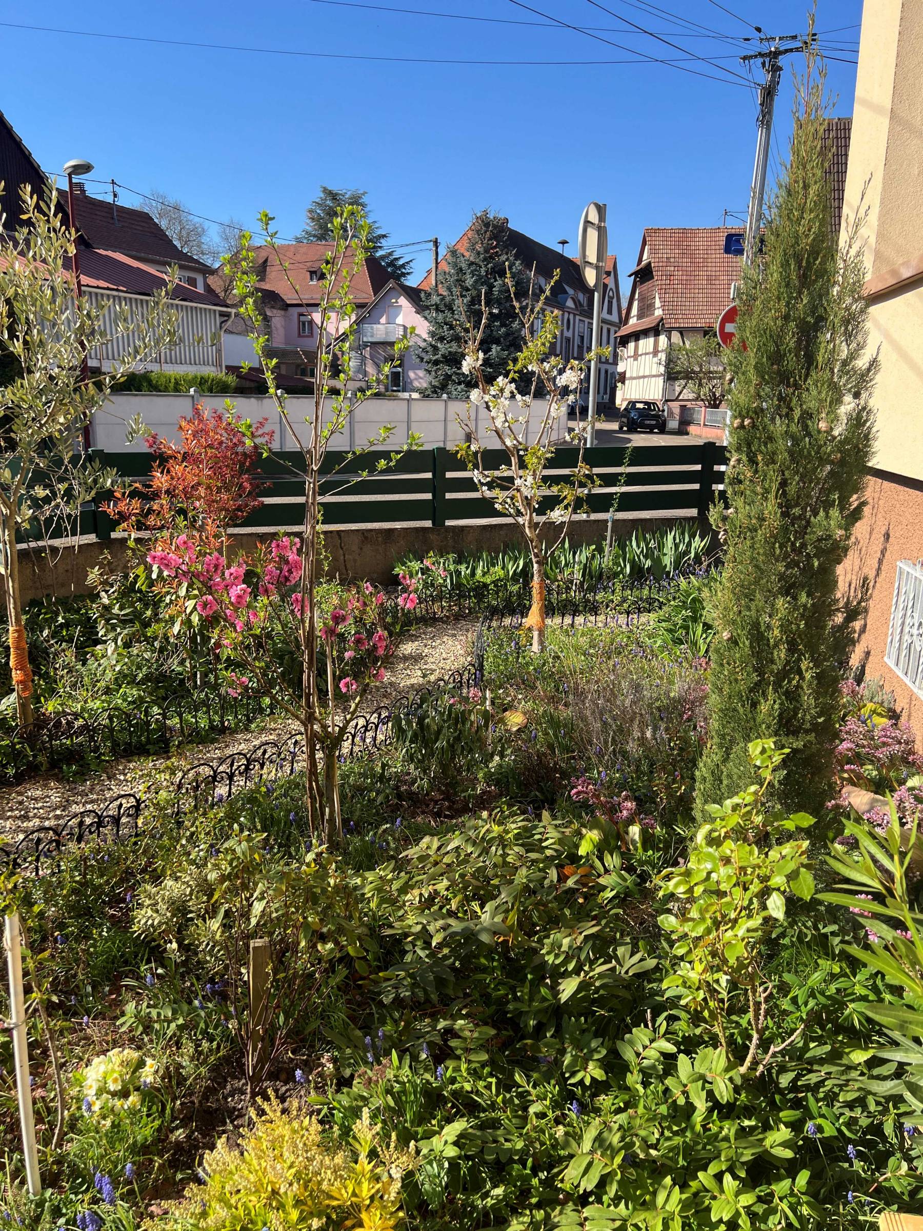 À LOUER – Bel appartement 4 pièces 95m² avec jardin et garage à Fegersheim 67640Bel appartement 4 pièces 95m² avec jardin et garage à Fegersheim