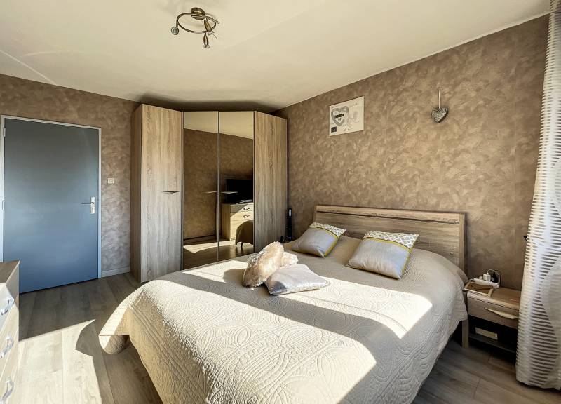 Belle chambre lumineuse 