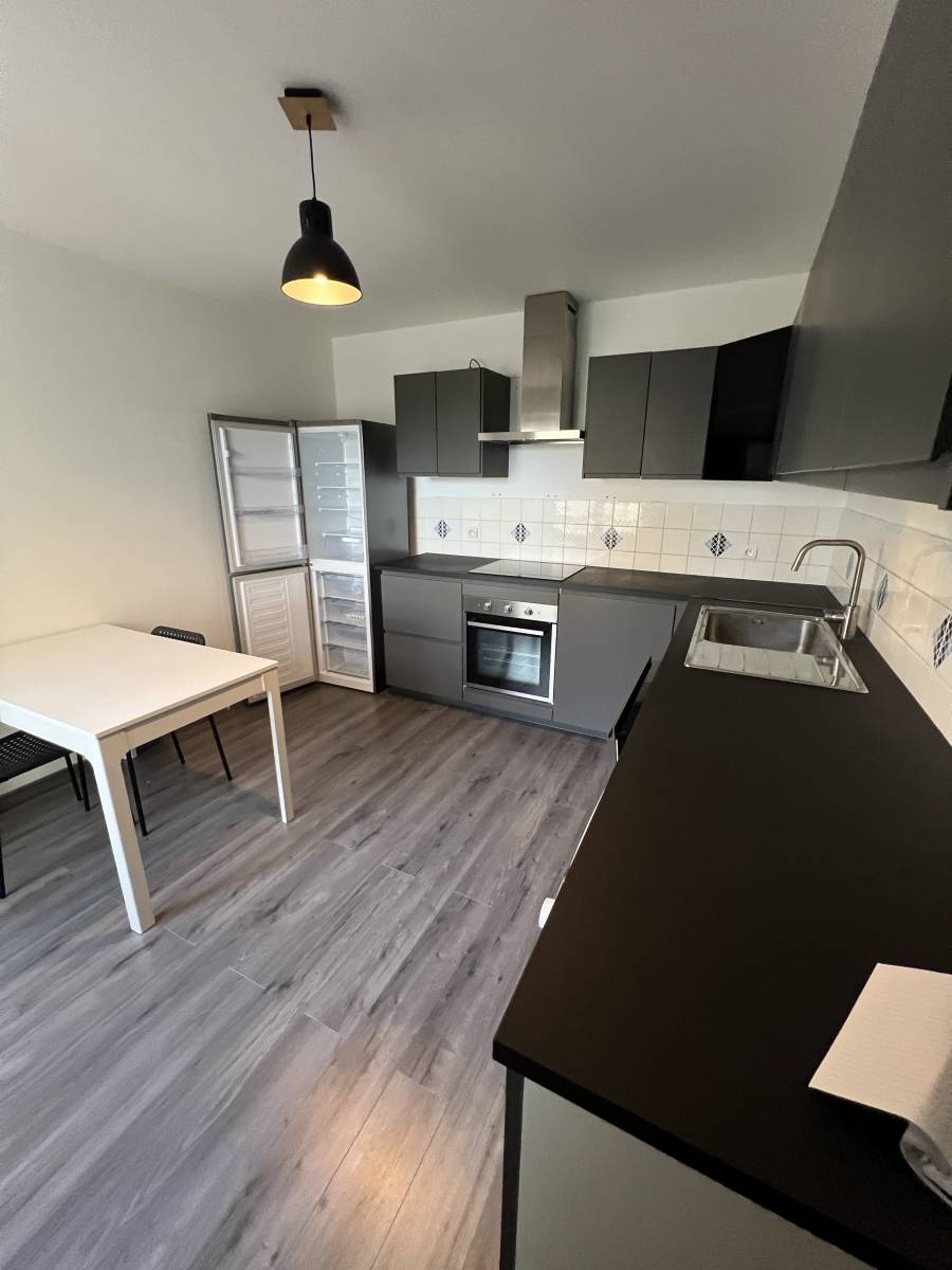 Agréable appartement 3 pièces, de 74.50m².À louer à Strasbourg Neudorf-Musau