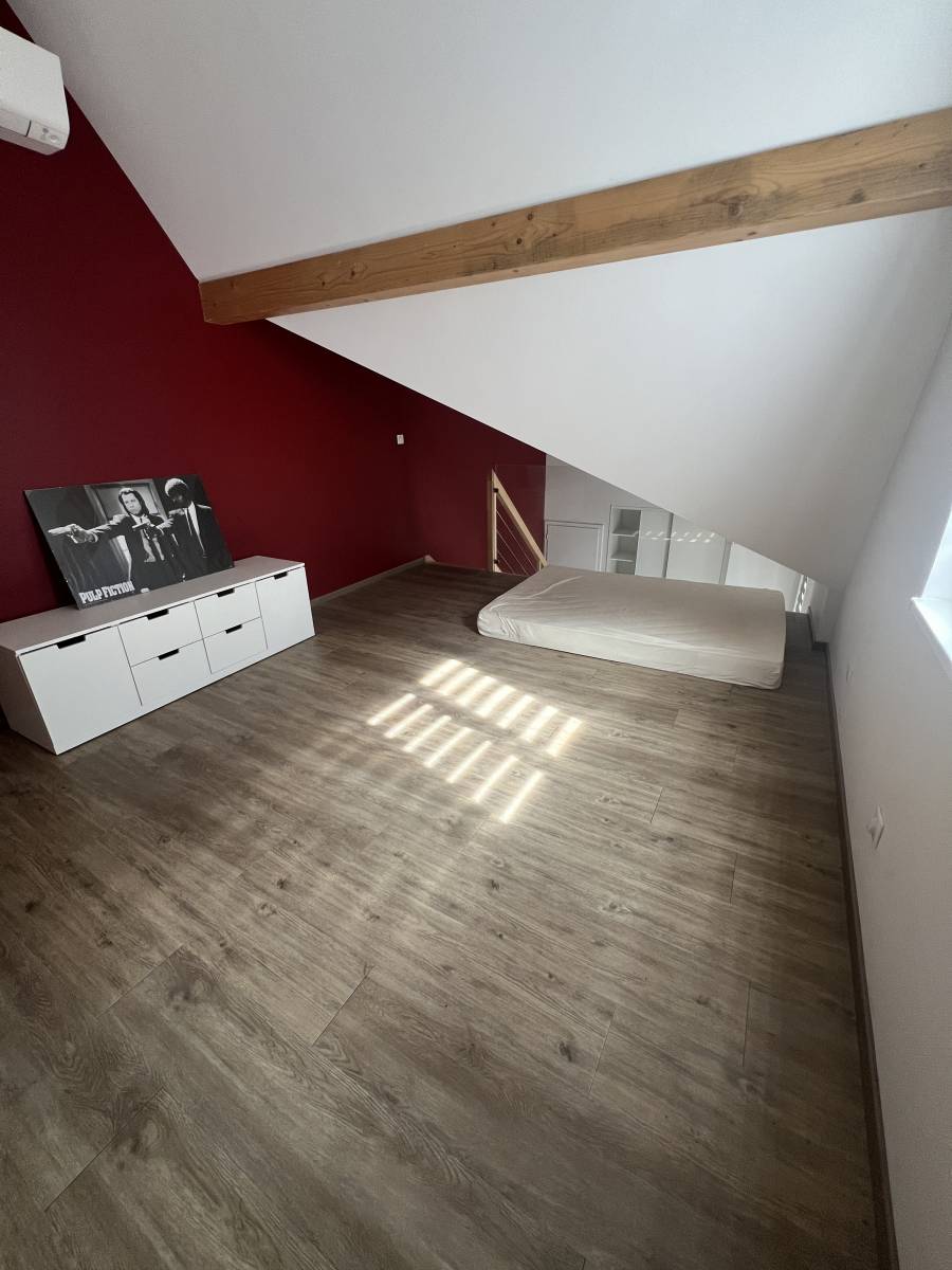 À louer – 2 pièces mezzanine avec terrasse – Emplacement premium – Quartier Krutenau, Strasbourg