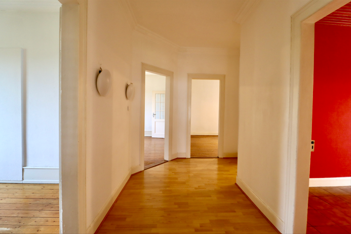 APPARTEMENT 5 PIÈCES 120 M² DANS MAISON DE MAÎTRE À LIPSHEIM