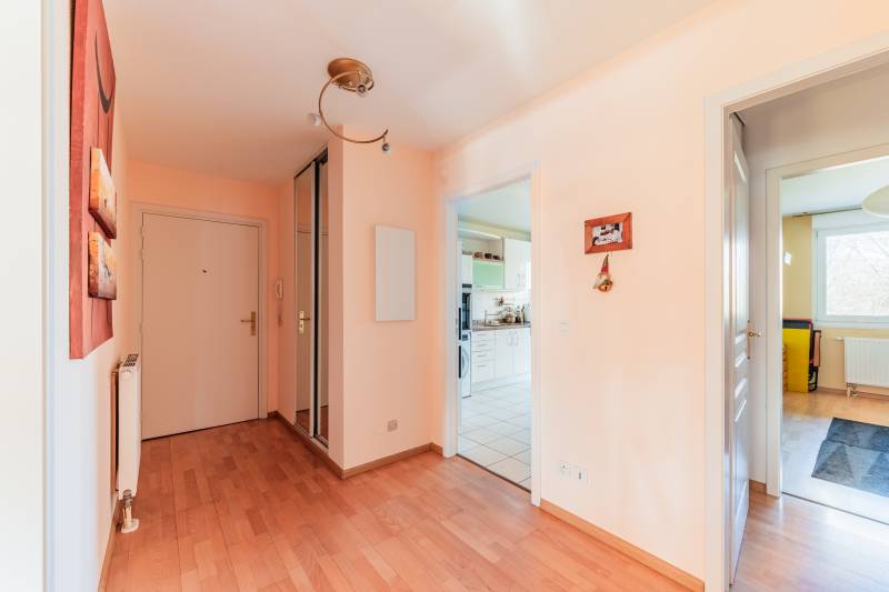 CHARMANT APPARTEMENT 5 PIÈCES AVEC BALCON ET GARAGE À STRASBOURG ROBERTSAU