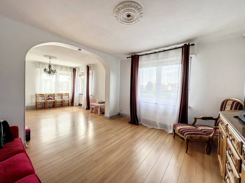 HOENHEIM CENTRE grand 4 pieces 