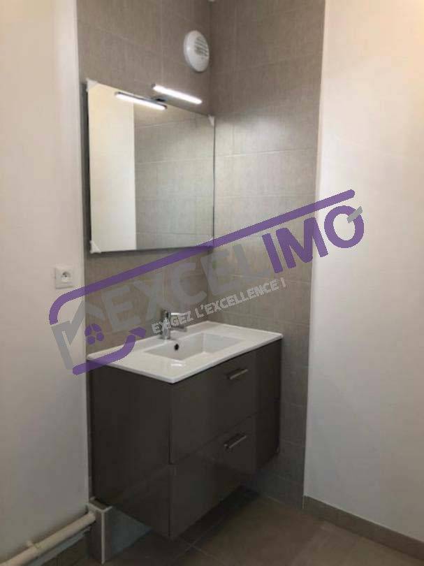 Appartement 3 pièces de 64.90m² à louer avec une belle salle de bain à Ostwald (67540)